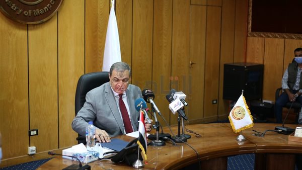 وزير القوى العاملة