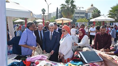 مشغولات يدوية.. انطلاق المهرجان الثاني للإرادة والتحدي بجامعة الفيوم |صور