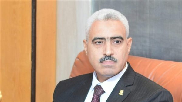 رئيس جامعة الفيوم