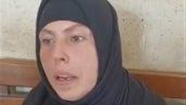 والدة علياء