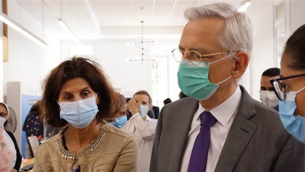  نادين دولاتر نائبة