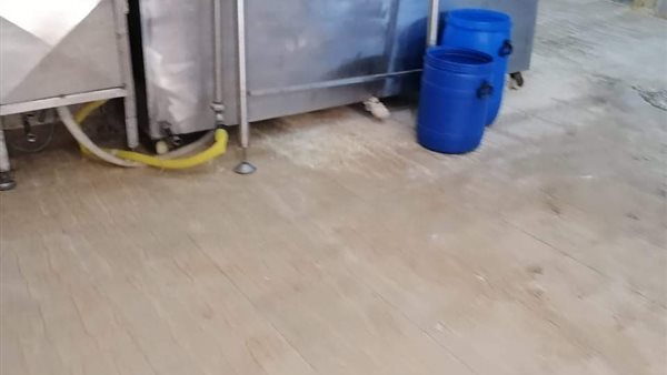 مصنع ألبان غير مرخص