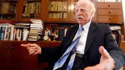 بعد فوزه بجائزة العويس.. من هو الشاعر إلياس لحود؟