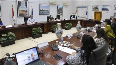  وزير الآثار يشارك في الاجتماع الأسبوعي للجنة خبراء الترويج السياحي | صور 