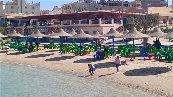 اقبال عدد من الأسر