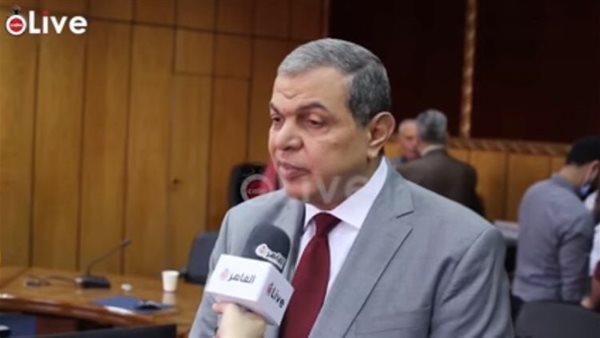 وزير القوى العاملة