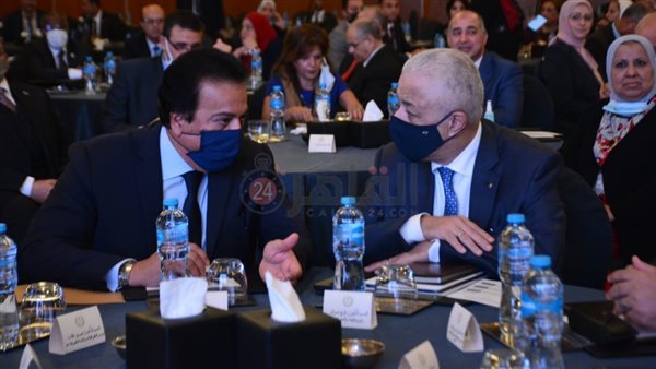 وزيرا التعليم