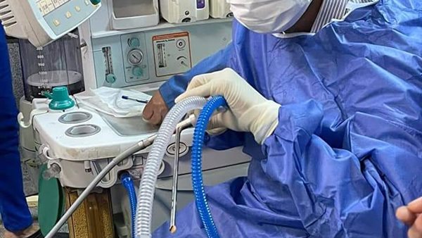 أثناء إخراج حبة اللب