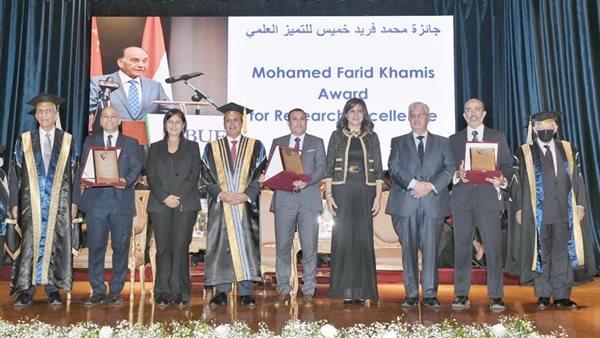 أثناء التكريم