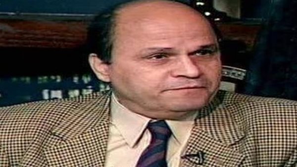 أحمد عبد الرازق أبو