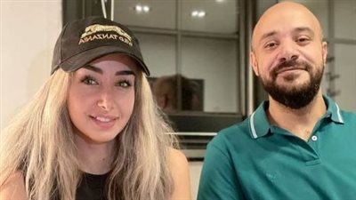 محمد صادق يُعلن انضمام هنا الزاهد لفريق عمل بضع ساعات في يوم ما