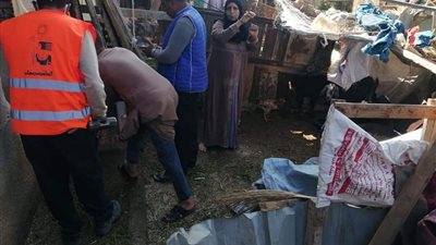 إزالة 9 حظائر طيور مخالفة في حي سكني بالعاشر من رمضان