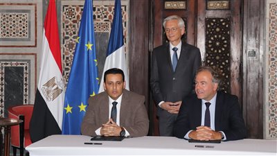 النائب أحمد زكريا مدير المدرسة البريطانية يكشف لـ القاهرة 24 بنود اتفاقية فرنسية لتحسين التعليم الدولي بمصر