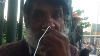 من شاعر إلى ملمع أحذية بالعتبة.. عم وحيد: بنام بالشارع ونفسي في مكان أعيش فيه