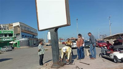 حملات لإزالة لافتات الإعلانات المخالفة ببورسعيد | صور