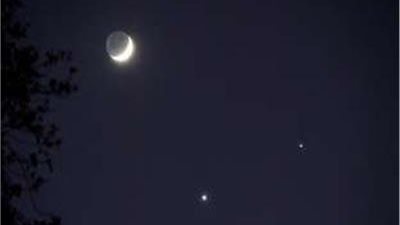 البحوث الفلكية: اقتران القمر مع النجم سبيكا 26 مارس.. ويمكن رؤيته بالعين المجردة 