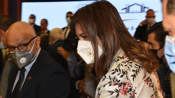 نبيلة مكرم وزيرة