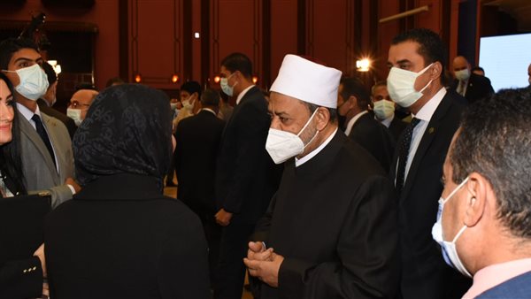 الدكتور أحمد الطيب،