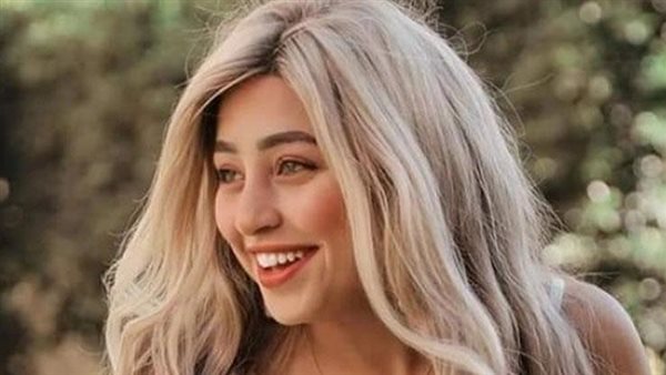 فتاة التيك توك ريناد