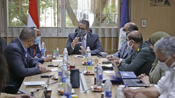 وزير السياحة يتابع