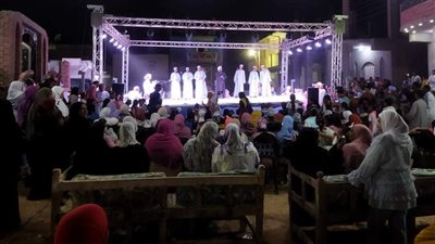 سباعية أسوان للإنشاد الديني في أولى فعاليات المسرح المتنقل بعزبة البوستة