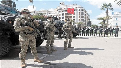 انسحاب قوات الأمن وتدخل الجيش بعد اشتباكات في ولاية صفاقس التونسية