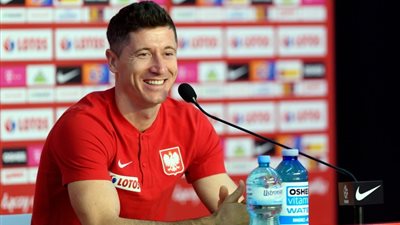 ليفاندوفيسكي: لا أفكر كثيرا في الكرة الذهبية.. وهناك أشياء أخرى أهم