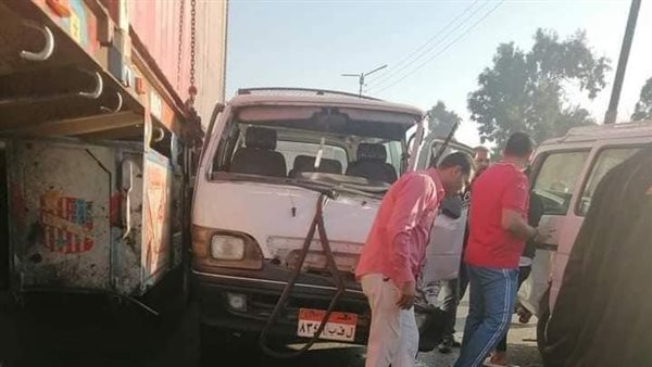 حادث تصادم 5 سيارات