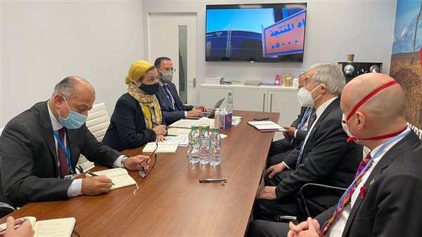 اجتماع وزيرة البيئة
