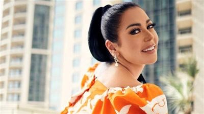 صعودي المسرح يشعرني بدخولي في طقوس الصلاة.. لقاء الخميسي تثير الجدل بعد تصريحاتها الأخيرة