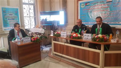 القنصل الفلسطيني بالإسكندرية يناقش رسالة دكتوراه بمعهد البحوث العربية