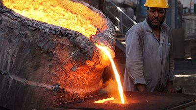 الصناعات الهندسية: تسوية أوضاع 5400 عامل بالحديد والصلب.. ونقل 450 للمناجم والمحاجر