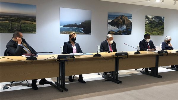 وزيرة التخطيط تلتقي