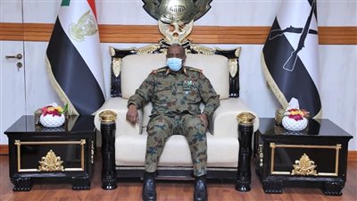 البرهان يصدر قرارًا بتشكيل مجلس السيادة الجديد في السودان