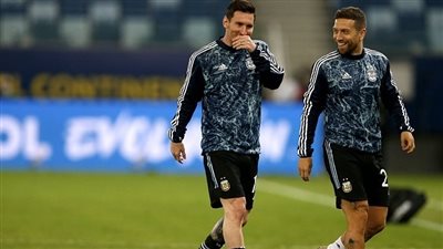 بابو جوميز: نرغب في منح ميسي فرصة الفوز بـ كأس العالم