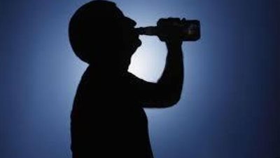 داعية إسلامي: طلاق السكران لا يقع في هذه الحالة