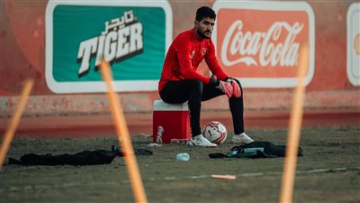 تدريبات في الجيم لـ علي لطفي على هامش مران الأهلي