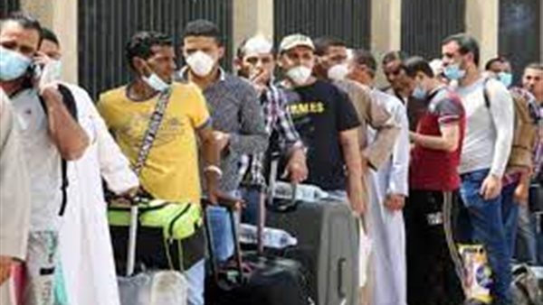 المصريون العالقون_