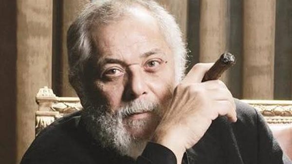 محمود عبد العزيز