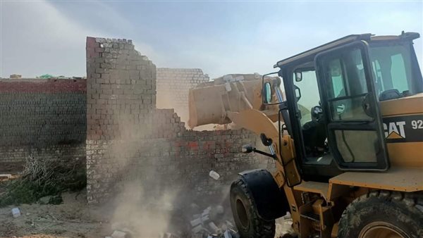 إزالة تعديات في الفيوم