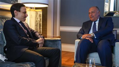 وزير الخارجية يبحث مع نظيره السعودي العلاقات الثنائية والتنسيق بشأن القضايا المُلحة