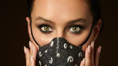 مُرصعة بالألماس.. بيع أغلى كمامة في موسم الرياض بـ 1.5 مليون دولار