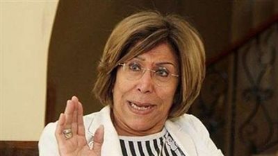 بعد الهجوم على منى زكي.. فريدة الشوباشي لـ رواد التواصل الاجتماعي: إيه الشر ده