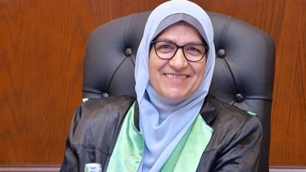 الدكتورة نجوى شتا