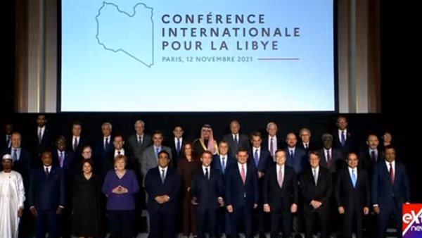 جانب من الصورة التذكارية