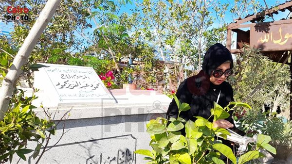 بوسي شلبي من امام