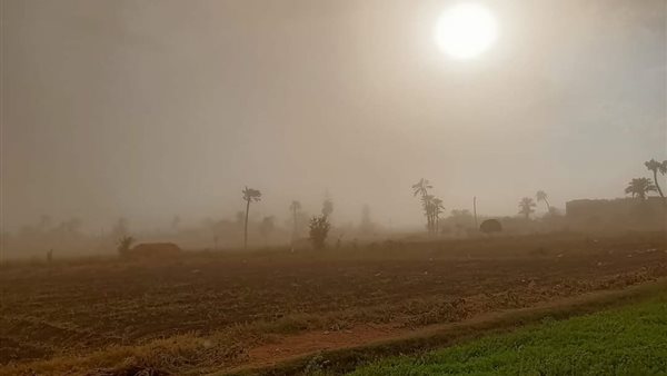 رياح محملة بالأتربة