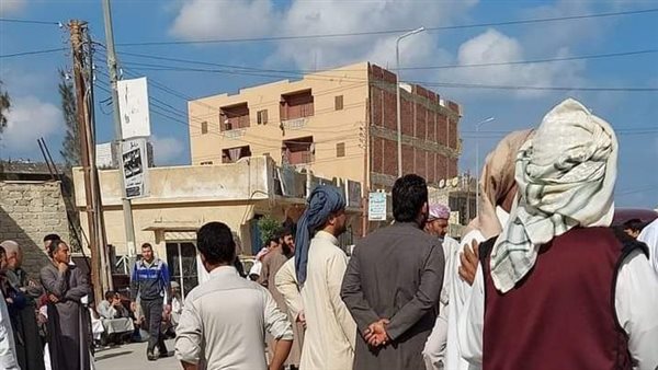 أهالي مطروح يصلون