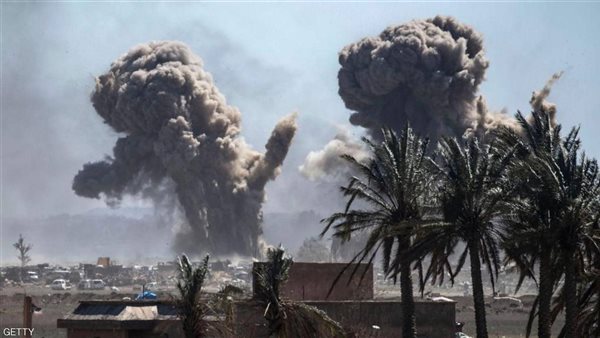 آثار الضربتين الجويتين