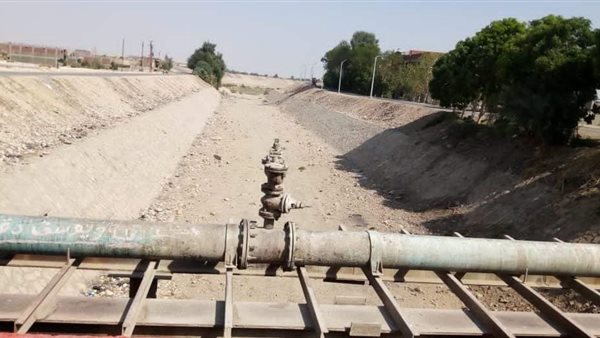 تطهير مخرات السيول